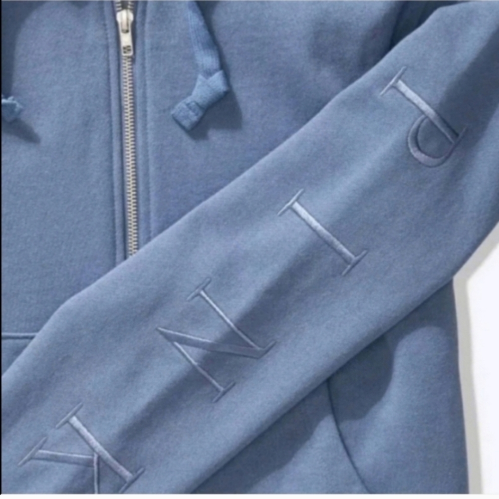 VICTORIA'S SECRET PINK Blue zip up hoodie with black faux fur lined hood - Picture 3 of 3